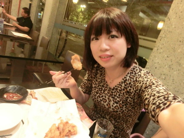 阿里郎村落:來自星星的炸雞~外酥內嫰爆汁的口感超美味!歡迎來到阿里郎村落品嚐你不可不知的好味道喔❤