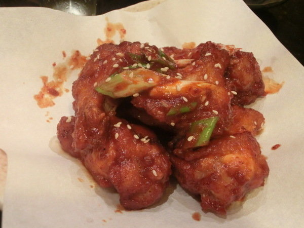 阿里郎村落:來自星星的炸雞~外酥內嫰爆汁的口感超美味!歡迎來到阿里郎村落品嚐你不可不知的好味道喔❤