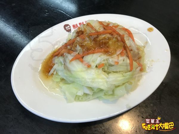 鬍鬚張魯肉飯菜單價位大公開》台灣最具代表性的傳統魯肉飯～推薦 魯肉飯、苦瓜排骨湯、蹄膀。