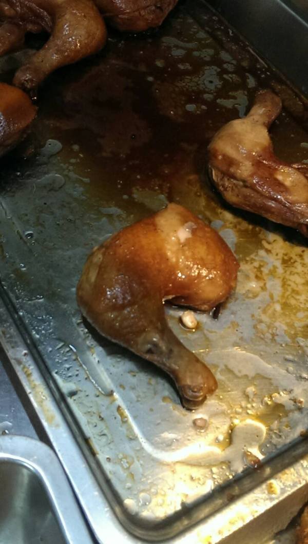 景美。興記燒腊店。超人氣排隊小店。晚點可就吃不到囉!