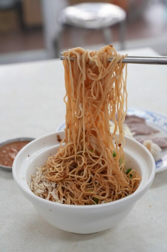 高雄鹽埕必吃雞絲麵老店 #阿財雞絲麵/ WalkerLand窩客島整理提供 未經許可不可轉載