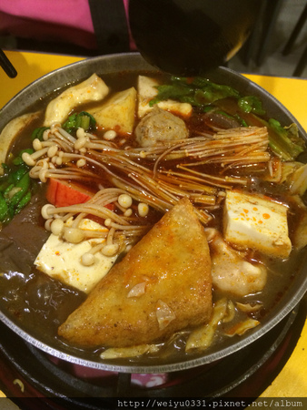 世新學生最愛!景美夜市美食、文山區價格親民人氣小火鍋-《景美牢鍋》