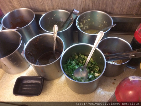 世新學生最愛!景美夜市美食、文山區價格親民人氣小火鍋-《景美牢鍋》