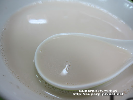 [小店食記]木柵的磨豆花棧之有梗的芝麻豆花很美味