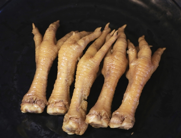 高雄 鹽埕。傳香一甲子老店，阿囉哈滷味(創始店)