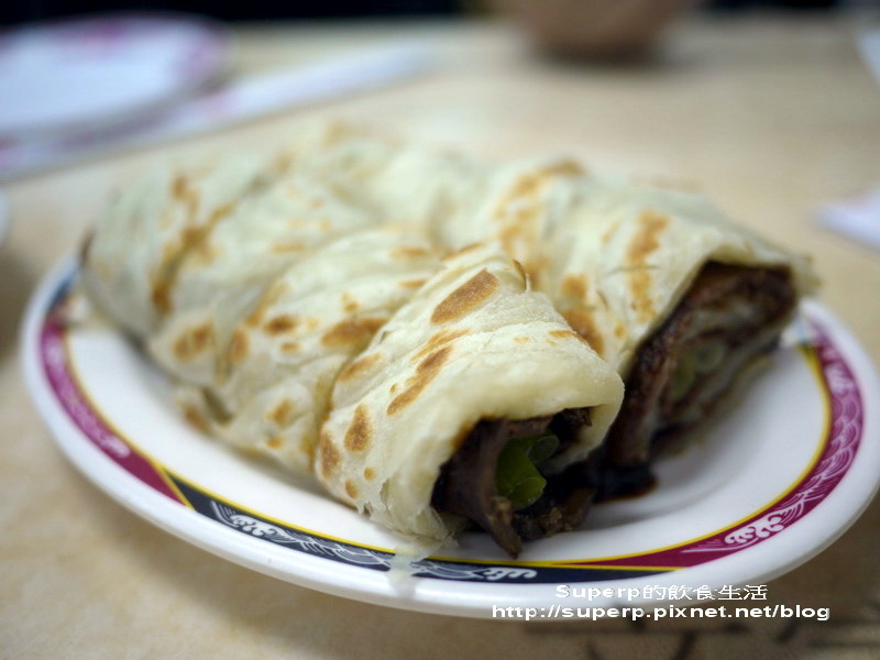 [小店食記]台北吳興街的穆記牛肉麵之超讚斤餅