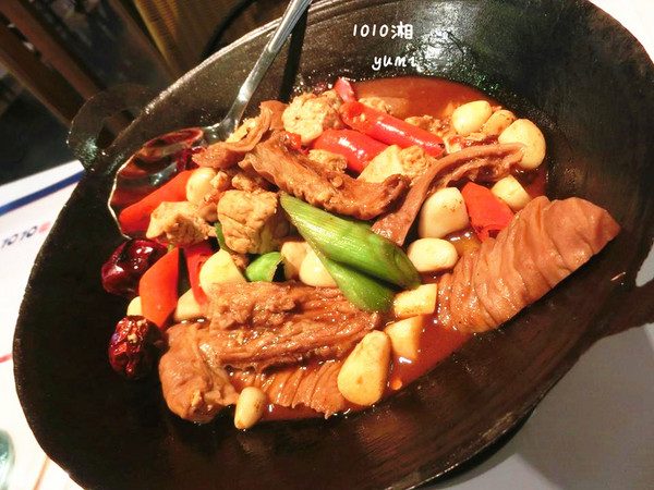 1010湘(台中勤美店)：【愛評口碑券♥第四十五彈】鮮香麻辣的湖南菜美味@1010湘(台中勤美店)