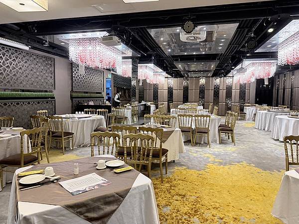 信義區聚餐首選！捷運永春站湘菜 彭園台北館推薦，左宗棠雞 酸菜魚必吃。