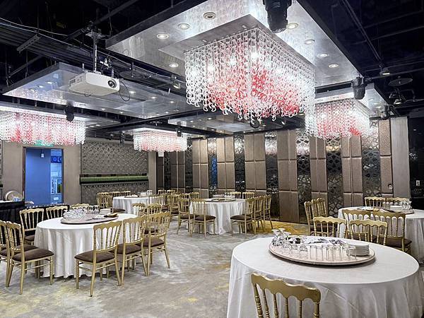 信義區聚餐首選！捷運永春站湘菜 彭園台北館推薦，左宗棠雞 酸菜魚必吃。