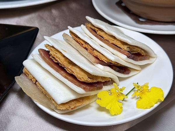 信義區聚餐首選！捷運永春站湘菜 彭園台北館推薦，左宗棠雞 酸菜魚必吃。