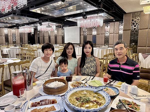 信義區聚餐首選！捷運永春站湘菜 彭園台北館推薦，左宗棠雞 酸菜魚必吃。