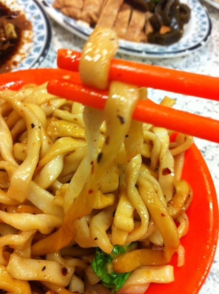 南村小吃店(小凱悅)：好吃~有個性的服務~但還是想再去吃~~