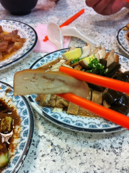 南村小吃店(小凱悅)：好吃~有個性的服務~但還是想再去吃~~