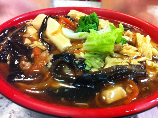 南村小吃店(小凱悅)：好吃~有個性的服務~但還是想再去吃~~