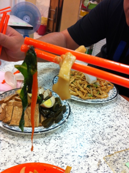 南村小吃店(小凱悅)：好吃~有個性的服務~但還是想再去吃~~