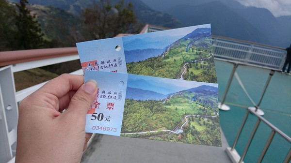 清境農場青青草原:南投~清境農場 青青草原+清境天空步道~親近大自然的美~餵食可愛羊咩咩~親子同遊好景點~