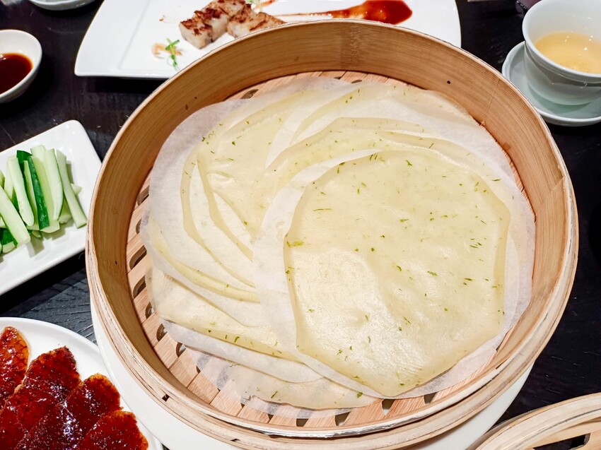 廣式燒鴨饗宴美味烤鴨細緻肥嫩,加點米其林等級港點只要99元