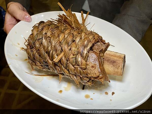 [信義區美食] 寒舍食譜 (台北寒舍艾美酒店) 港點粵菜中式料理 招牌先知鴨/稻草牛 包廂餐廳 #信義區市政府美