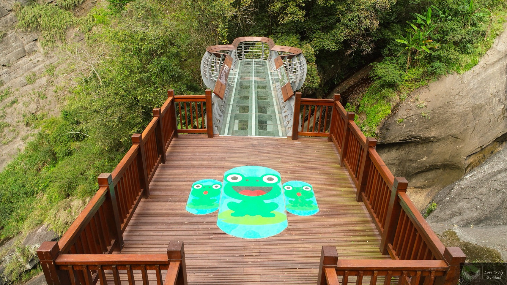 新竹尖石旅遊景點!青蛙石天空步道最新報導,門票|開放時間|地址|停車場資訊|交通方式|線上預約