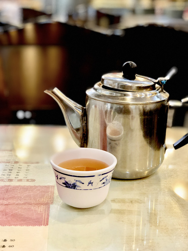 [台北大安] 香濱燒臘台北最有味道的大排檔 / 鴨肉皮脆噴香的平價美食 / 運匠都排隊