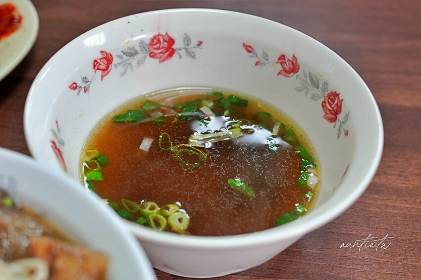 台北市信義區【台北】吳興街|林家牛肉麵,藥燉原汁回甘藥膳香,軟嫩牛筋,台北牛肉麵推薦