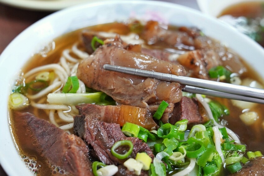 台北市信義區【台北】吳興街|林家牛肉麵,藥燉原汁回甘藥膳香,軟嫩牛筋,台北牛肉麵推薦