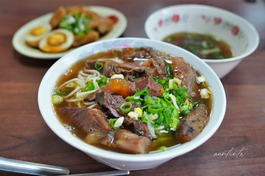 台北市信義區【台北】吳興街|林家牛肉麵,藥燉原汁回甘藥膳香,軟嫩牛筋,台北牛肉麵推薦