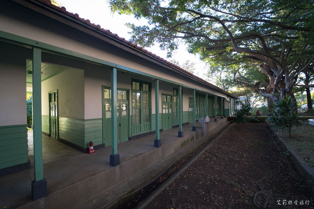 北投景點》前日軍衛戍醫院 百年日式建築 免費足湯 現為三軍總醫院北投分院 - 艾莉絲愛旅行