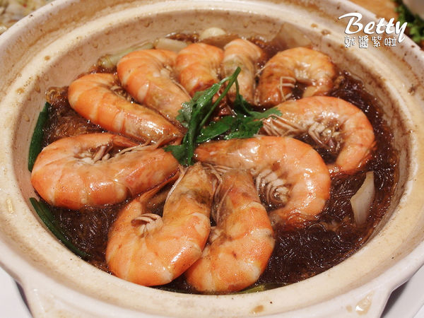 20170429灰塵慶生瓦城 (11).jpg