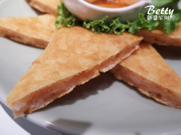 20170429灰塵慶生瓦城 (13).jpg