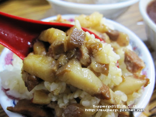 [小店食記]台北的施家麻油腰花之暴量腰花湯