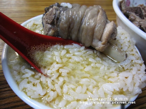 [小店食記]台北的施家麻油腰花之暴量腰花湯