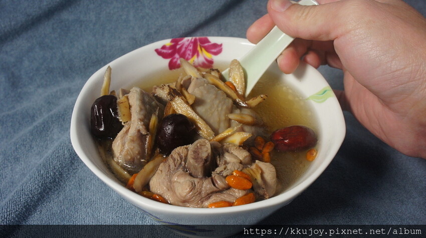 養身第一大品牌|郭老師冬季暖心煲湯|杏鮑菇糙米雞湯|竹笙枸杞