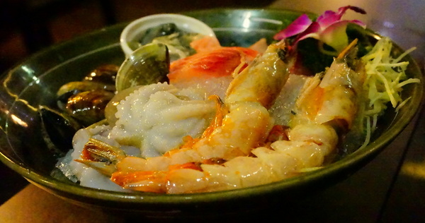 食藝 日式創意料理&涮涮鍋：【台北．信義區】食藝－『美學藝術風．精緻涮涮鍋』