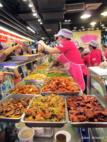 Record of the last day of 38 year-old history Nangmeng traditional food & clothes market , Taipei, Taiwan, SJKen, Oct 6, 2019