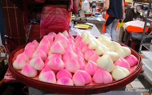 Record of the last day of 38 year-old history Nangmeng traditional food & clothes market , Taipei, Taiwan, SJKen, Oct 6, 2019