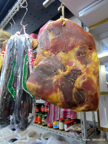 Record of the last day of 38 year-old history Nangmeng traditional food & clothes market , Taipei, Taiwan, SJKen, Oct 6, 2019