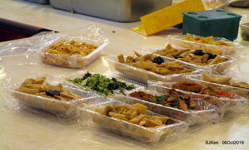 Record of the last day of 38 year-old history Nangmeng traditional food & clothes market , Taipei, Taiwan, SJKen, Oct 6, 2019