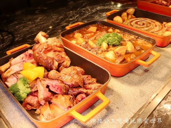 西華飯店B-one自助餐廳：台北吃到飽/德國美食節『西華飯店B-one』Buffet/柏克金鮮釀生啤無限暢飲/異國料理/捷運中山國中站