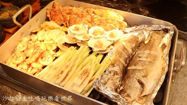 西華飯店B-one自助餐廳：台北吃到飽/德國美食節『西華飯店B-one』Buffet/柏克金鮮釀生啤無限暢飲/異國料理/捷運中山國中站