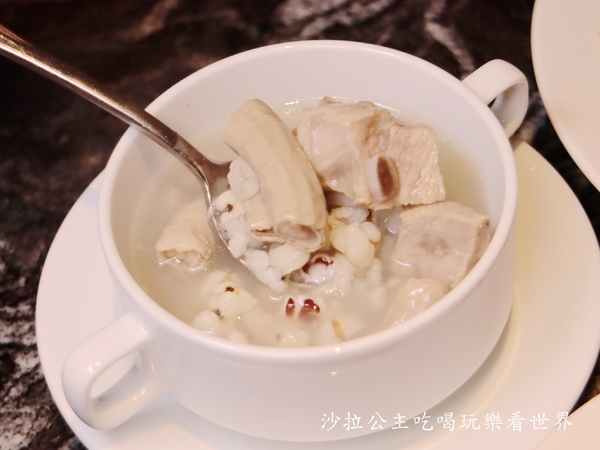 西華飯店B-one自助餐廳：台北吃到飽/德國美食節『西華飯店B-one』Buffet/柏克金鮮釀生啤無限暢飲/異國料理/捷運中山國中站