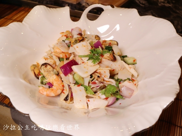 西華飯店B-one自助餐廳：台北吃到飽/德國美食節『西華飯店B-one』Buffet/柏克金鮮釀生啤無限暢飲/異國料理/捷運中山國中站