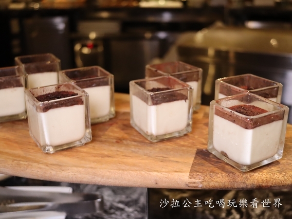 西華飯店B-one自助餐廳：台北吃到飽/德國美食節『西華飯店B-one』Buffet/柏克金鮮釀生啤無限暢飲/異國料理/捷運中山國中站