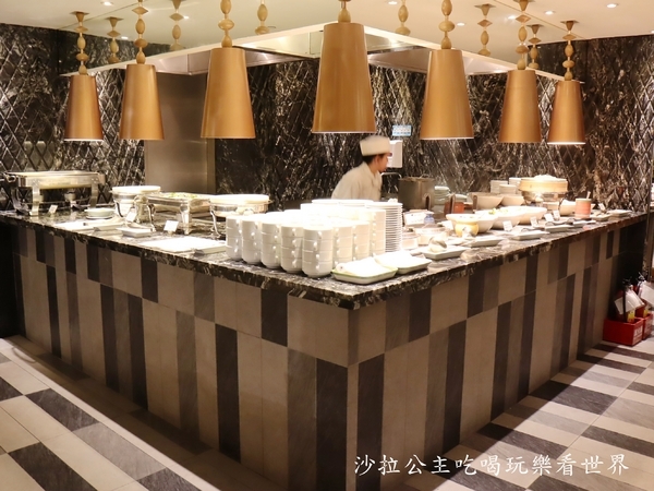 西華飯店B-one自助餐廳：台北吃到飽/德國美食節『西華飯店B-one』Buffet/柏克金鮮釀生啤無限暢飲/異國料理/捷運中山國中站