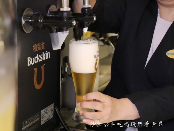 西華飯店B-one自助餐廳：台北吃到飽/德國美食節『西華飯店B-one』Buffet/柏克金鮮釀生啤無限暢飲/異國料理/捷運中山國中站