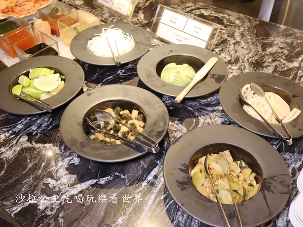 西華飯店B-one自助餐廳：台北吃到飽/德國美食節『西華飯店B-one』Buffet/柏克金鮮釀生啤無限暢飲/異國料理/捷運中山國中站