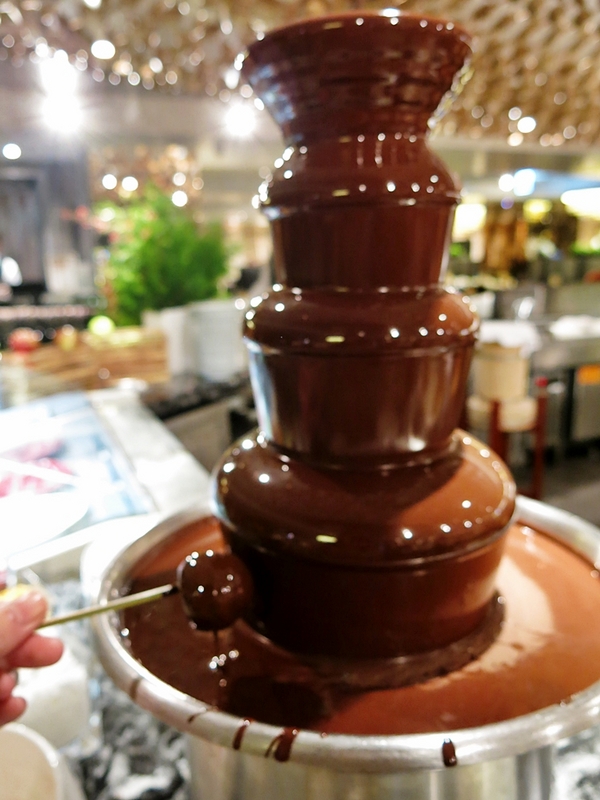 西華飯店-B ONE自助餐廳：【捷運中山國中】年末就是要吃大餐犒賞自己！—西華飯店B-one自助餐廳