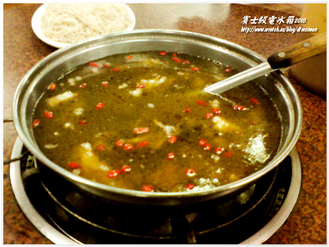 【美食大攻略】吃火鍋的懶人包(羊肉爐、薑母鴨、燒酒雞等)