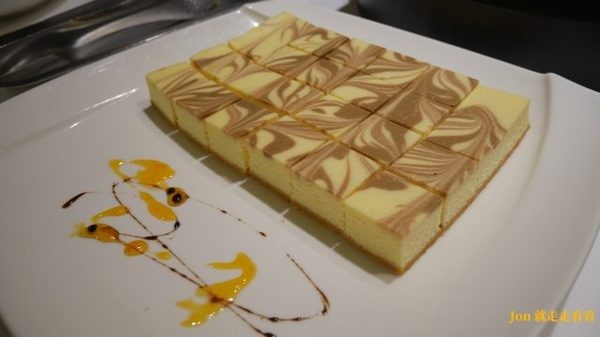 立德國父紀念館 cafe83餐廳:【台北 東區/國父記念館】【立德Café 83餐廳】高CP值,500元吃到飽,現切牛排、火腿、海鮮吃不停(價位)