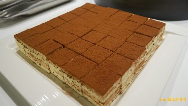 立德國父紀念館 cafe83餐廳:【台北 東區/國父記念館】【立德Café 83餐廳】高CP值,500元吃到飽,現切牛排、火腿、海鮮吃不停(價位)